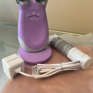 Nuface Trinity Advanced Facial Toning Device Starter Kit- charger, make up bag